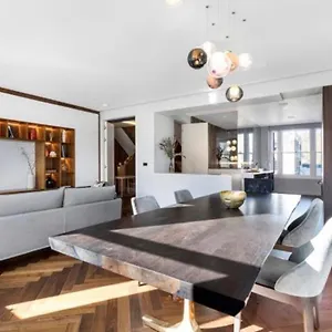  Apartment Modern Penthouse In The