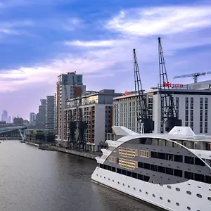 4* Otel Novotel Excel